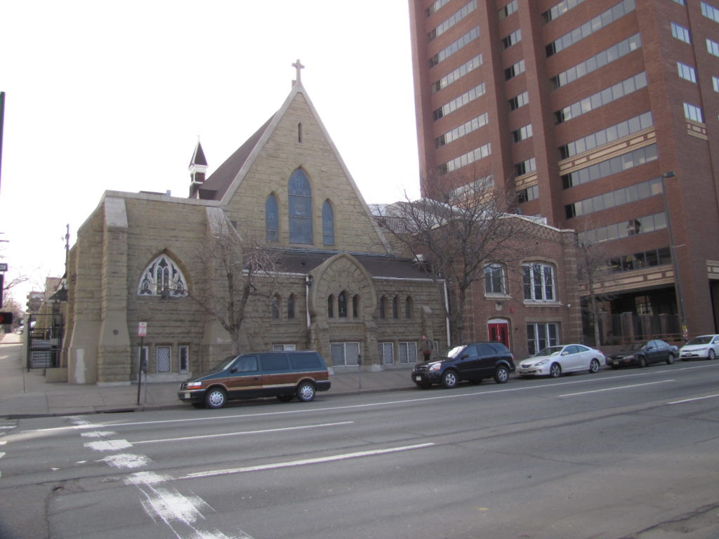 The churchの外観