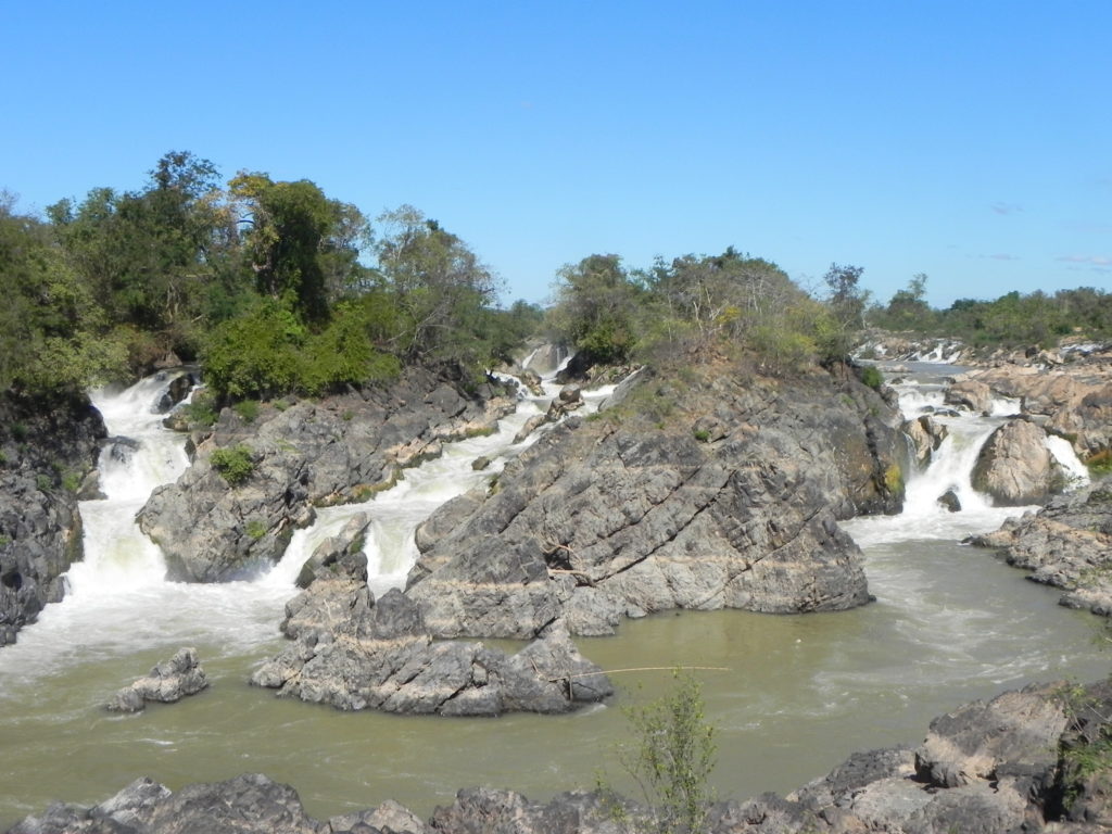 Somphamit Waterfall(Li Phi Falls)