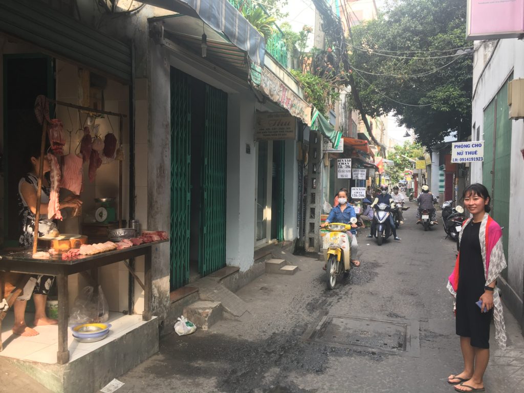 ベトナムの路地裏で