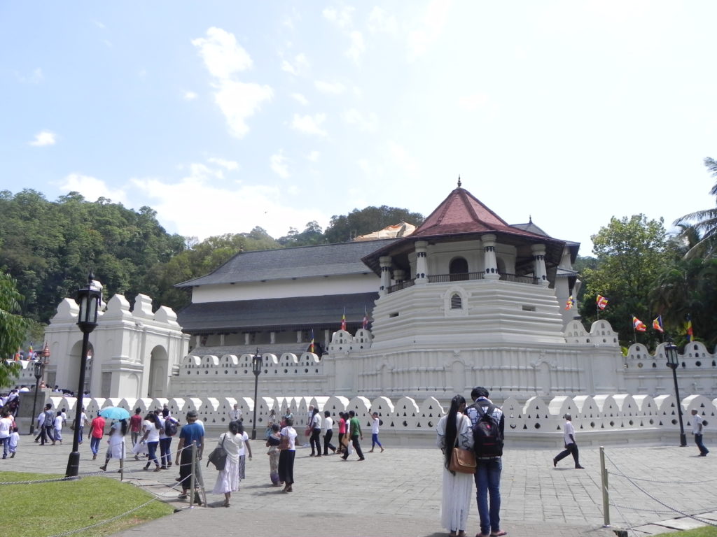 仏歯寺