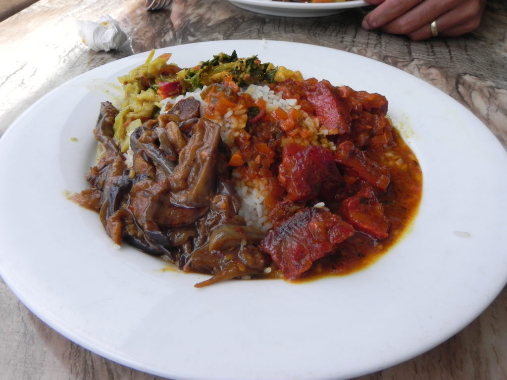 スリランカカレーの美味しさが詰まった一皿