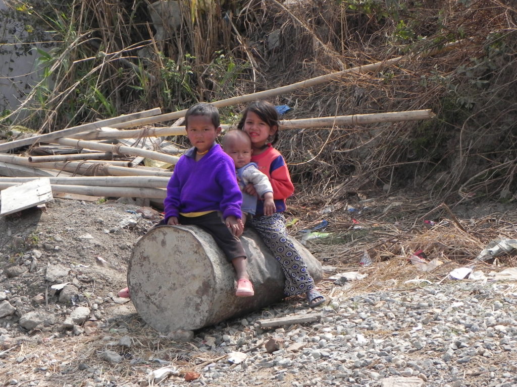 khatmandu children playing